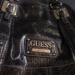 Guess Bags - Guess purse Guess Bags - Guess purse
